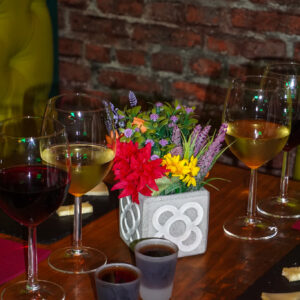 Cata de Quesos y Vinos en el Jardinet de Gracia: Una Experiencia Sensorial Única